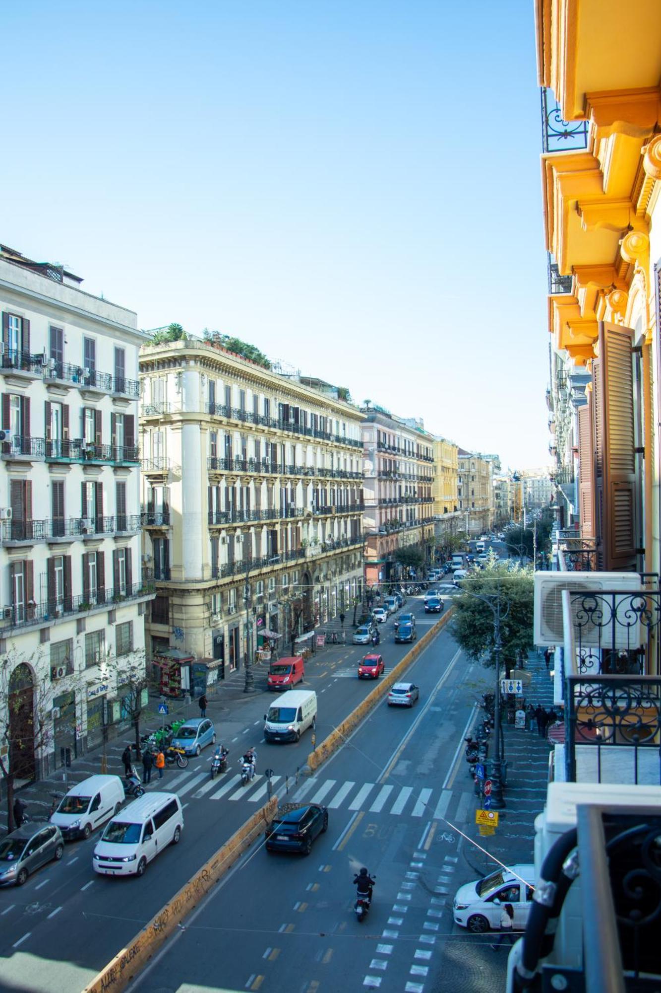Beb Umberto I Napoli Hotel Luaran gambar