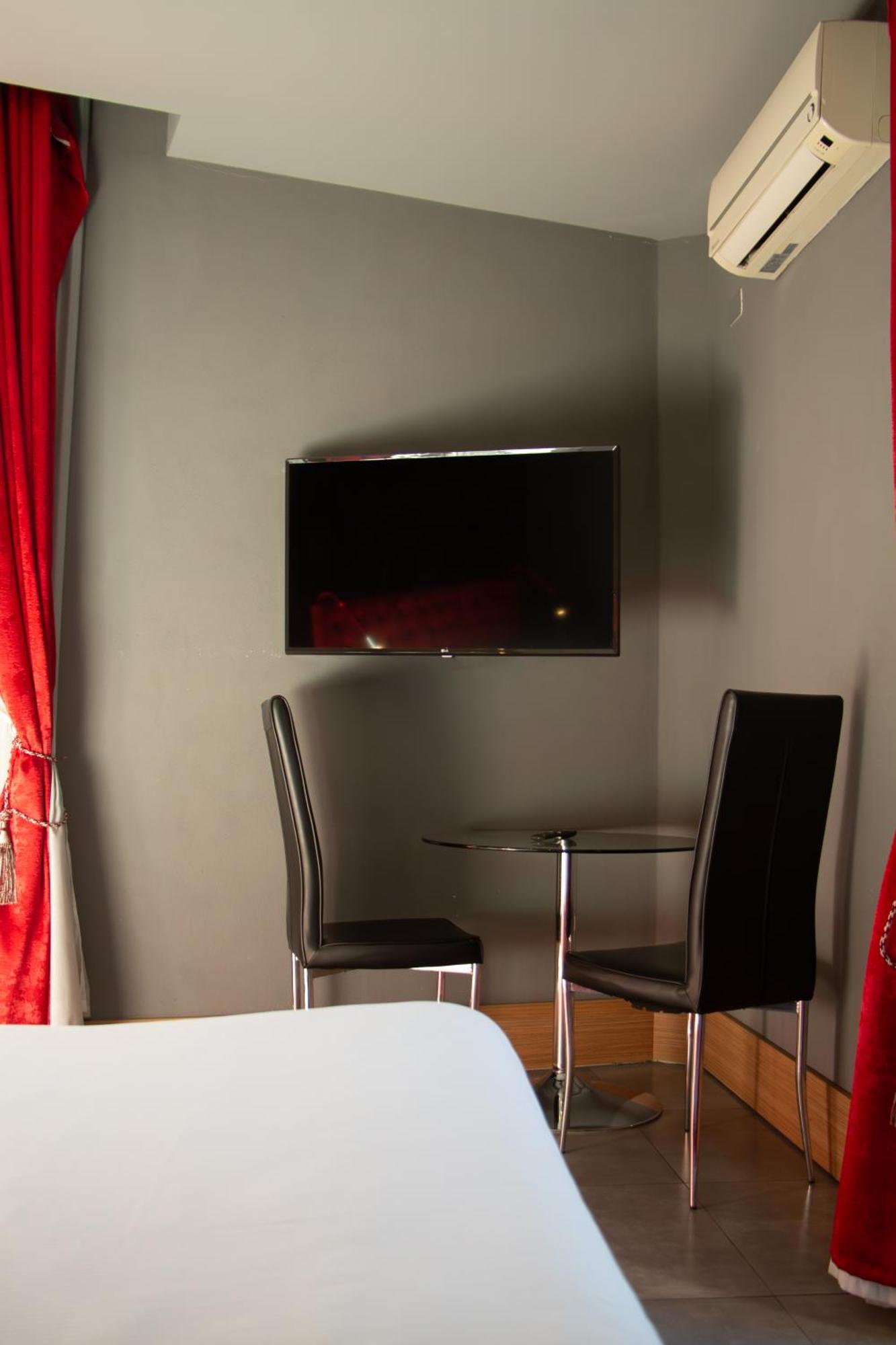 Beb Umberto I Napoli Hotel Luaran gambar