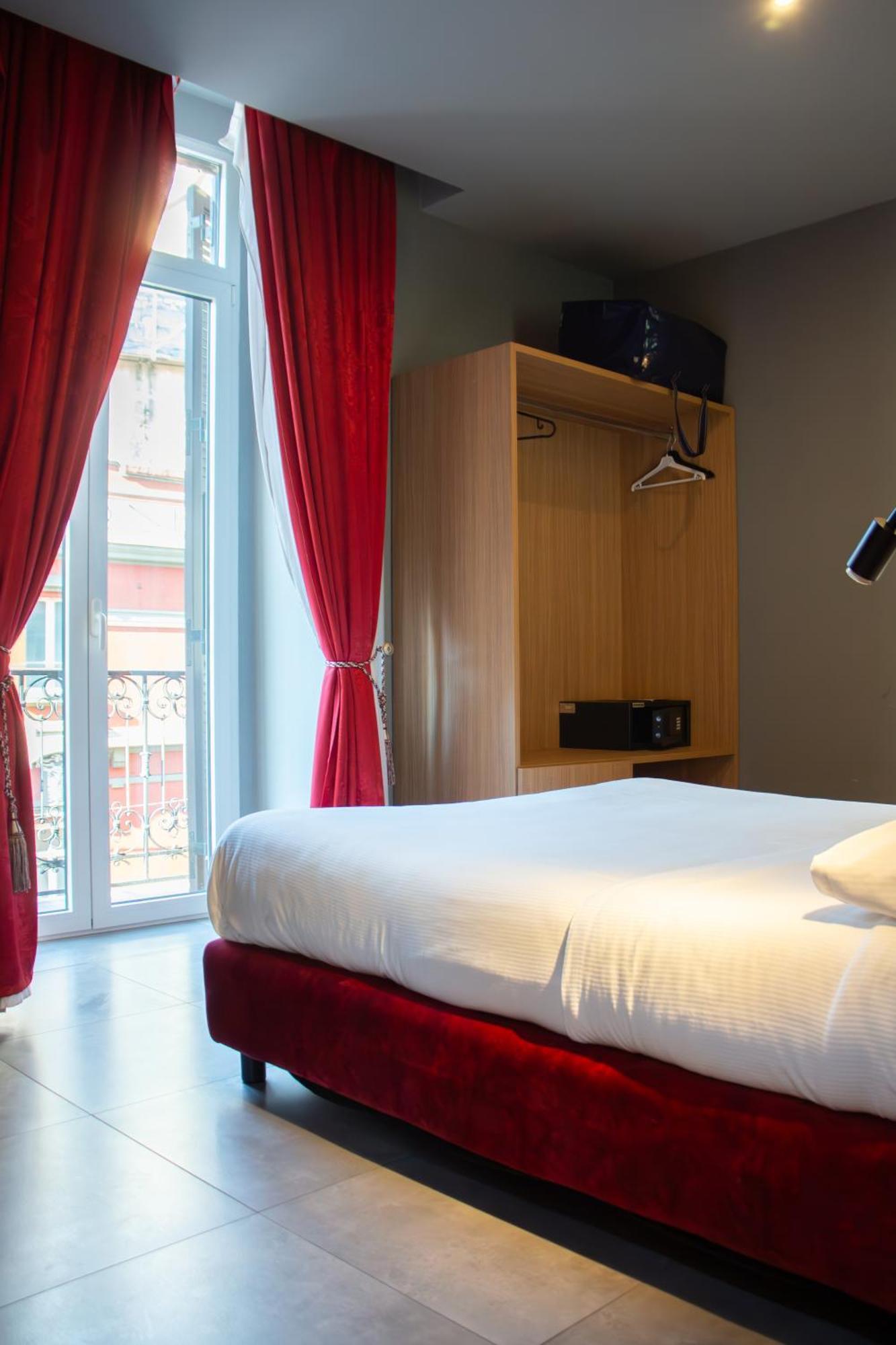 Beb Umberto I Napoli Hotel Luaran gambar