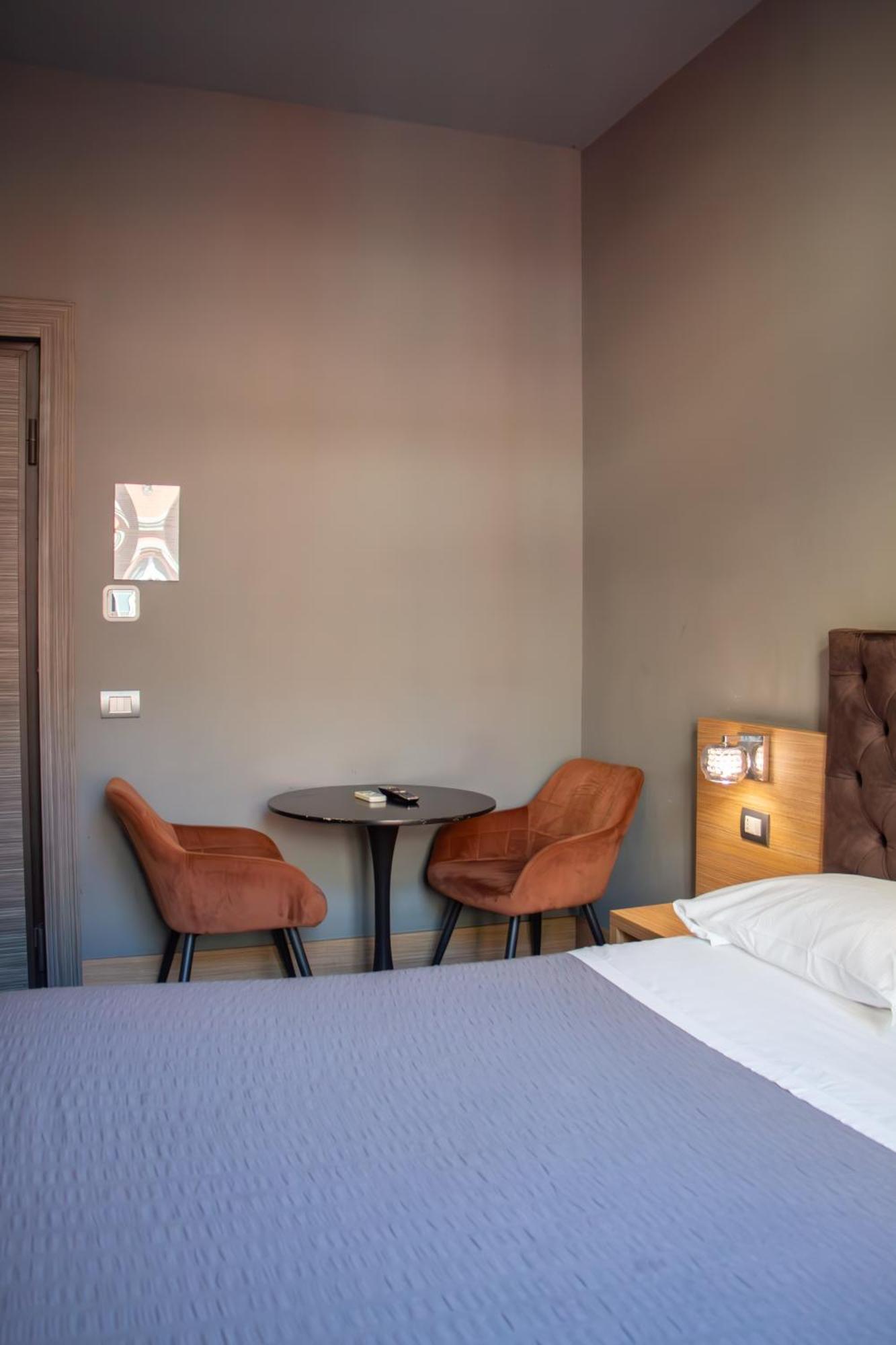 Beb Umberto I Napoli Hotel Luaran gambar