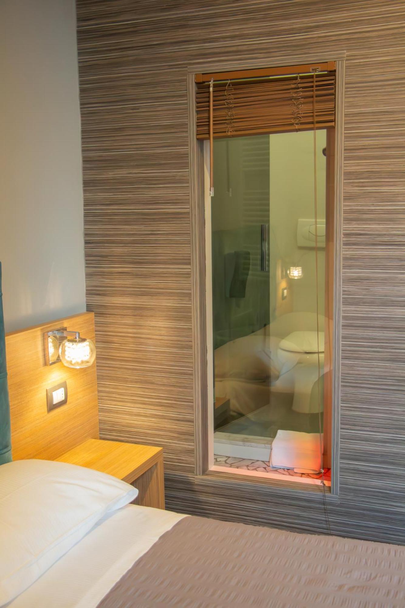 Beb Umberto I Napoli Hotel Luaran gambar